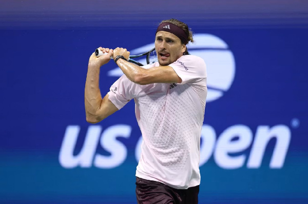 Россиянин Карен Хачанов уступил Александру Звереву в полуфинале US Open