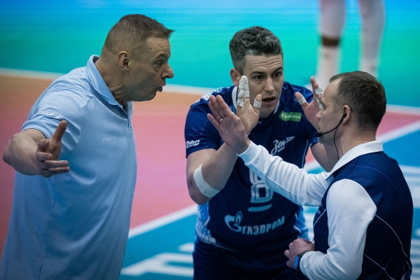 Тренер белорусского происхождения Алекно обматерил судей в матче Суперлиги