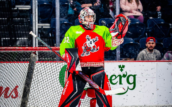 Белорусский вратарь стал главным главным героем матча OHL