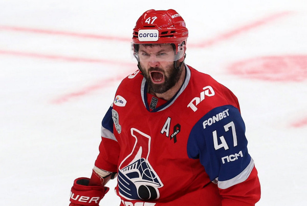 "Локомотив" забросил на последней секунде овертайма и обыграл "Салават Юлаев" в матче КХЛ