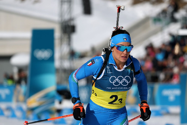 Самая красивая биатлонистка мира раскритиковала свою страну: что случилось?