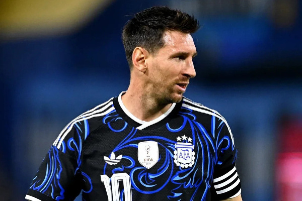 Лионель Месси выкупил футбольный клуб в пригороде Барселоны