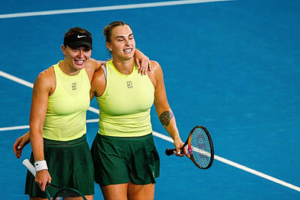 Соболенко и Бадоса снялись с четвертьфинала парного турнира WTA-500 в Брисбене