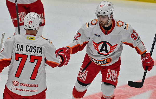 "Автомобилист" Горбунова уступил "Салавату Юлаеву" в матче плей-офф Кубка Гагарина