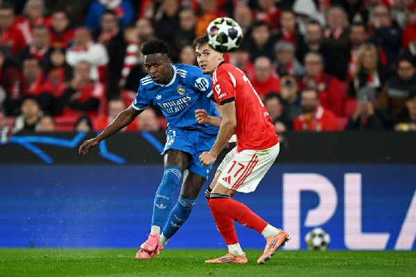 Винисиус чуть не сорвал матч, но всё равно принес "Реалу" победу над "Бенфикой" в 1/16 ЛЧ