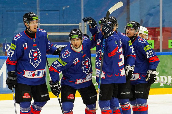 "Брест" дожал "Могилев", "Витебск" всухую обыграл "Славутич", а "Неман" справился с "Авиатором"