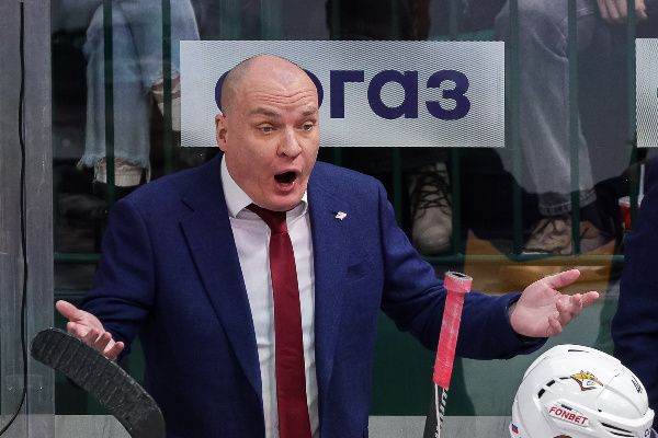 Стало известно, сколько Разин заработает по новому контракту с "Металлургом"