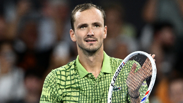 "На 100% понимаю и уважаю": Медведев высказался о смене гражданства российских теннисистов