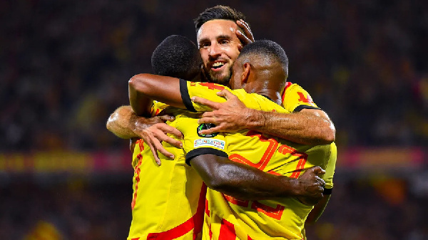 "Ланс" временно обходит ПСЖ: итоги матчей субботы в Лиге 1