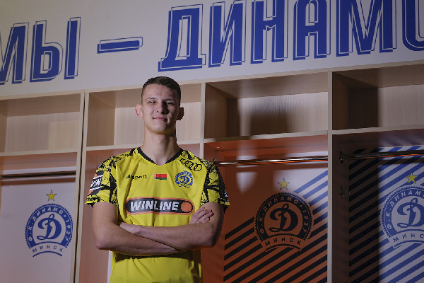 Минское "Динамо" объявило о подписании контракта с белорусским голкипером