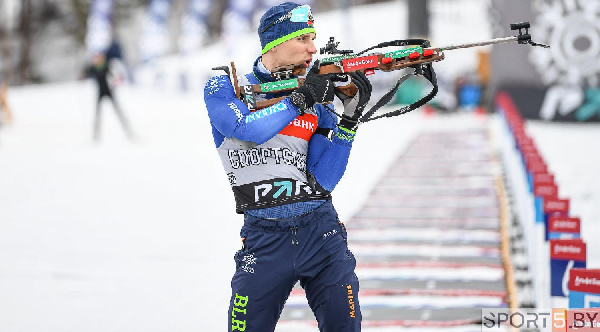 Антон Смольский лидировал в гонке, но остался с бронзой масс-старта чемпионата России