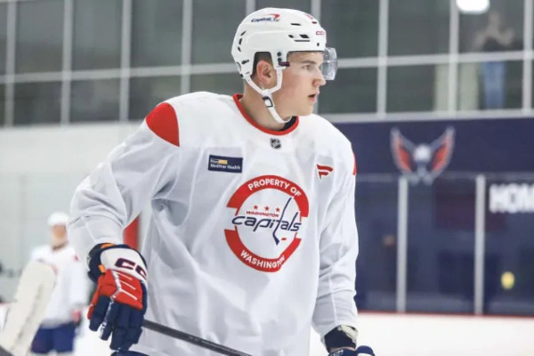 Дебют Ильи Протаса в НХЛ откладывается