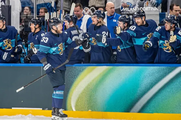 Финляндия забросила одиннадцать шайб в ворота хозяев Олимпийских игр-2026