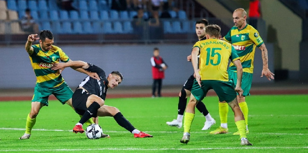 Стали известны стартовые составы на центральный матч тура "Неман" — "Торпедо"