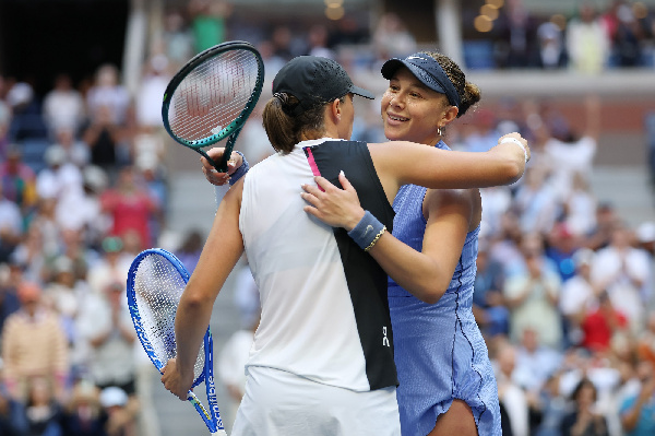 Швёнтек и Анисимова сразятся за выход, Рыбакина сыграет за призовые: анонс дня Итогового турнира WTA