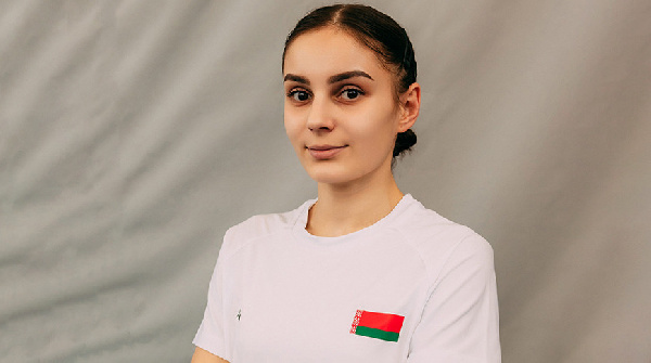 Белоруски Ершова и Миниахметова завоевали золото в синхронных прыжках на батуте на Кубке мира