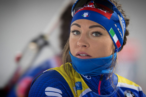 Самая красивая биатлонистка мира: "Я пытаюсь справиться с болью в спине"