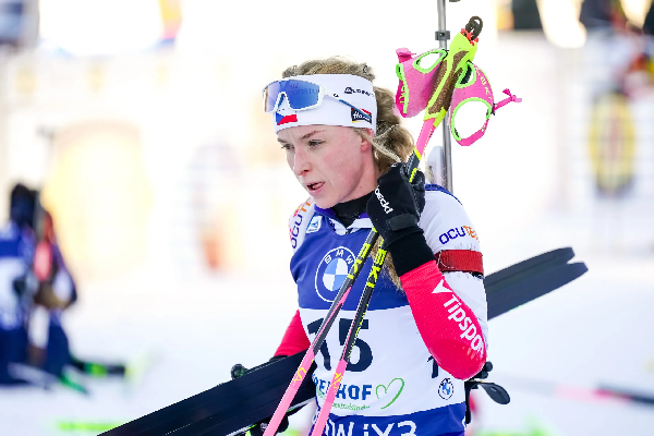 "Чтобы кости срослись": чемпионке мира по биатлону сделали повторную операцию на позвоночнике