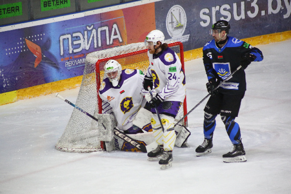 "Химик" уничтожил "Могилев", "Металлург" разгромил "Динамо-Молодечно", а "Шахтер" одолел "Юность" 