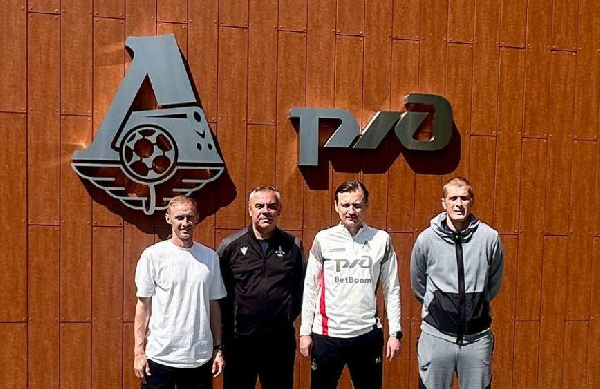 Три белорусских тренера проходят стажировку в клубе из РПЛ