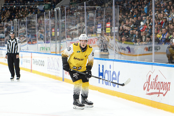 Форвард "Северстали" пополнил состав "Питтсбурга" Соловьева