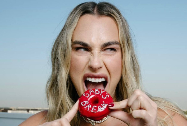 "Добро пожаловать в мой магазин пончиков": Соболенко — о вечеринке в Дубае