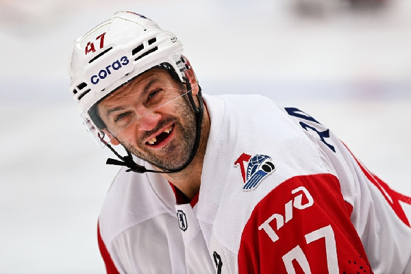 Форвард "Локомотива" в матче с минским "Динамо" набрал 800-е очко в КХЛ