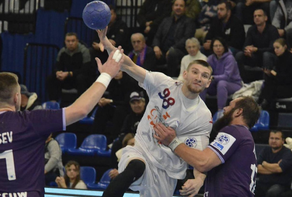 СКА одержал волевую победу над "Чеховскими медведями", "Виктор" одолел "Машеку" в СЕХА-лиге