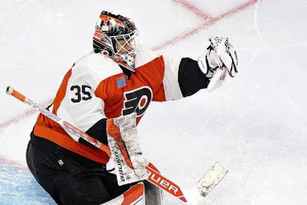 Колосова впервые в сезоне включили в заявку НХЛ, его "Филадельфия" обыграла "Нэшвилл"