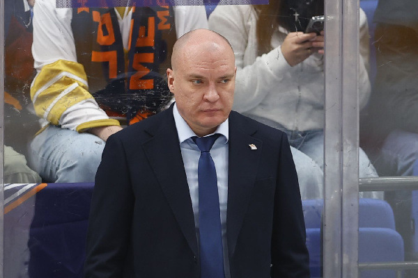 Экс-тренер сборной Беларуси высказался о продлении контракта Разина с "Металлургом"