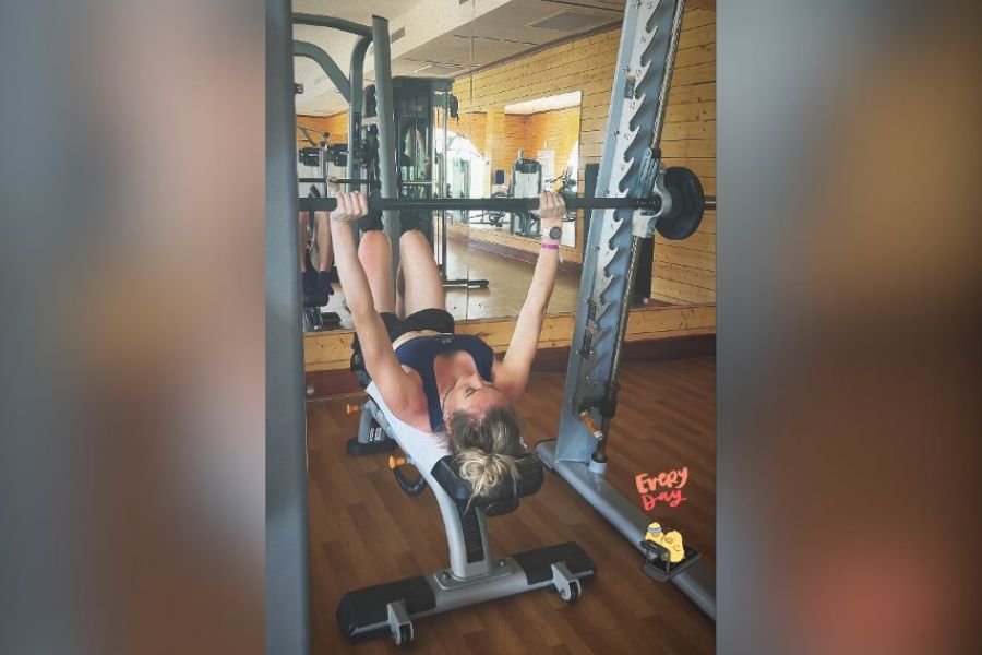 Посмотрите, как спортсмены тренируются, несмотря на длинные выходные
