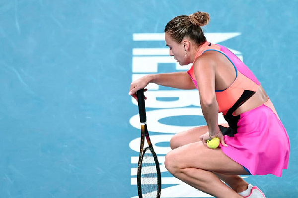 "То соберемся, то расслабимся": олимпийская чемпионка объяснила поражение Соболенко в матче с Рыбакиной