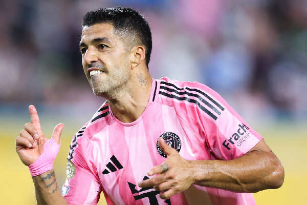 "Интер Майами" продлил контракт с Луисом Суаресом