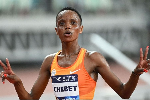 Кенийка Чебет стала первой женщиной в истории, выбежавшей из 29 минут на 10 000 м