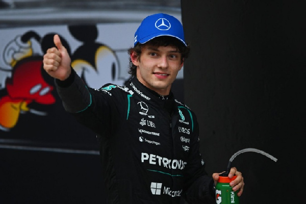 19-летний Кими Антонелли выиграл второе Гран-при Формулы-1 кряду