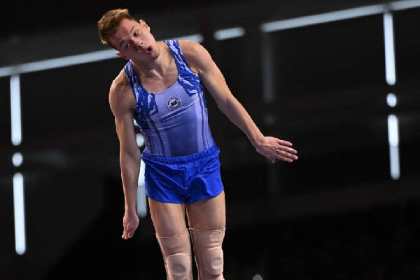 Белорус Андрей Буйлов завоевал золото в индивидуальных прыжках на этапе Кубка мира