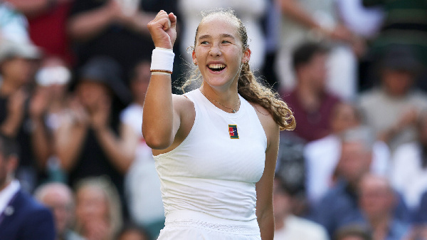 Мирра Андреева пробилась в третий круг турнира в Майами