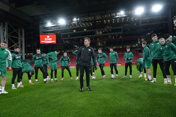 Сборная Беларуси добралась до Дании и провела предматчевую тренировку