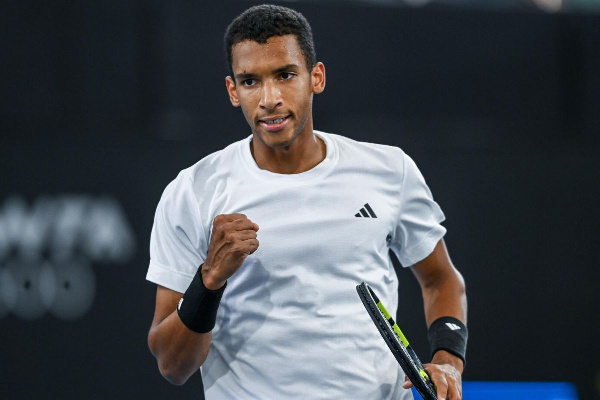 Канадский теннисист первым вышел в финал турнира ATP в Дубае
