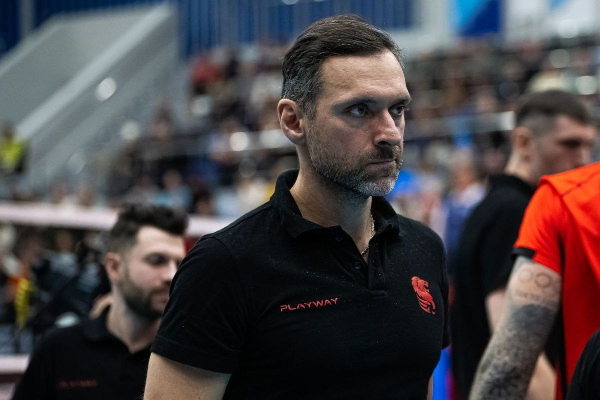 У команды Марченко и Будюхина в Суперлиге снова сменился главный тренер