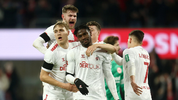 Шесть голов и две ничьи: итоги воскресенья в Бундеслиге