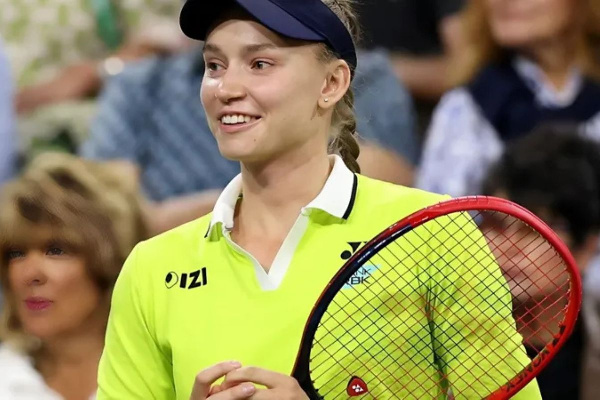 Рыбакина не поддержала мнение Соболенко о введении пятисетовых матчей на ТБШ