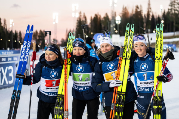 Без Симон: француженки выиграли первую гонку Кубка мира, норвежки только 13-е