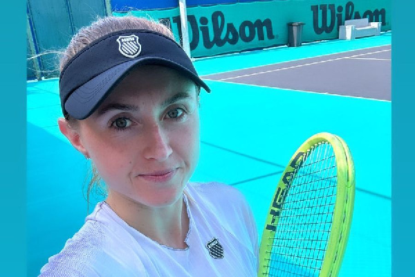 Александра Саснович прибыла в Абу-Даби, где готовится к турниру WTA 500