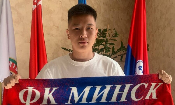 "После его слов стало легче": Новичок "Минска" рассказал о звонке от Борубаева