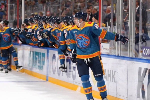 "Локомотив" перебросал "Шанхайских Драконов" в четыре раза, но не удержал победу