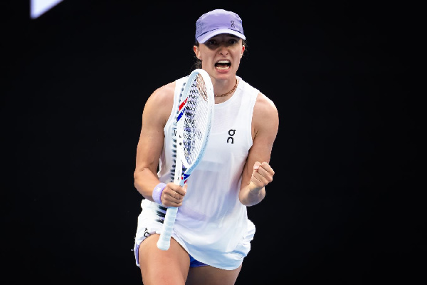 Рафаэль Надаль помогал Швёнтек подготовится к грунтовому сезону