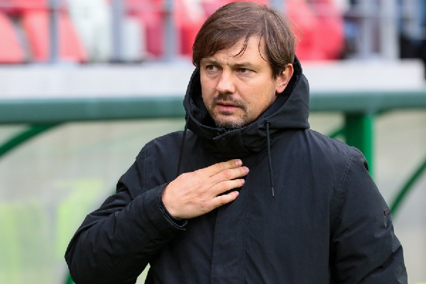 "В городе только баня и футбол": Гуринович — о судьбе "Слуцка" после вылета из "элиты"