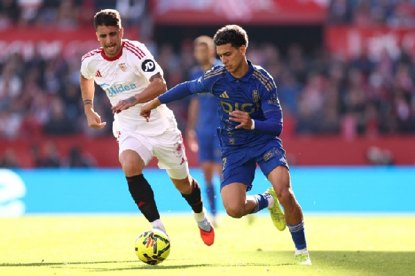 "Севилья" разбила "Реал Овьедо", а "Сельта" переиграла "Атлетик" в Ла Лиге