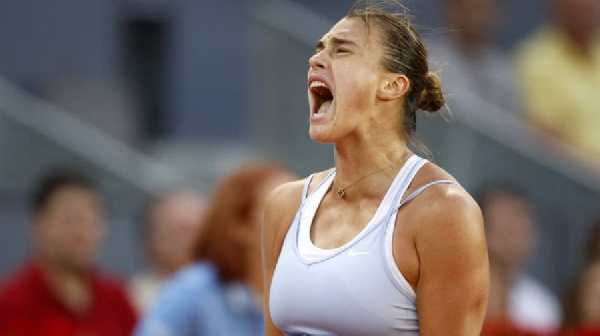 Арина Соболенко не без проблем вышла в 1/4 финала Уимблдона